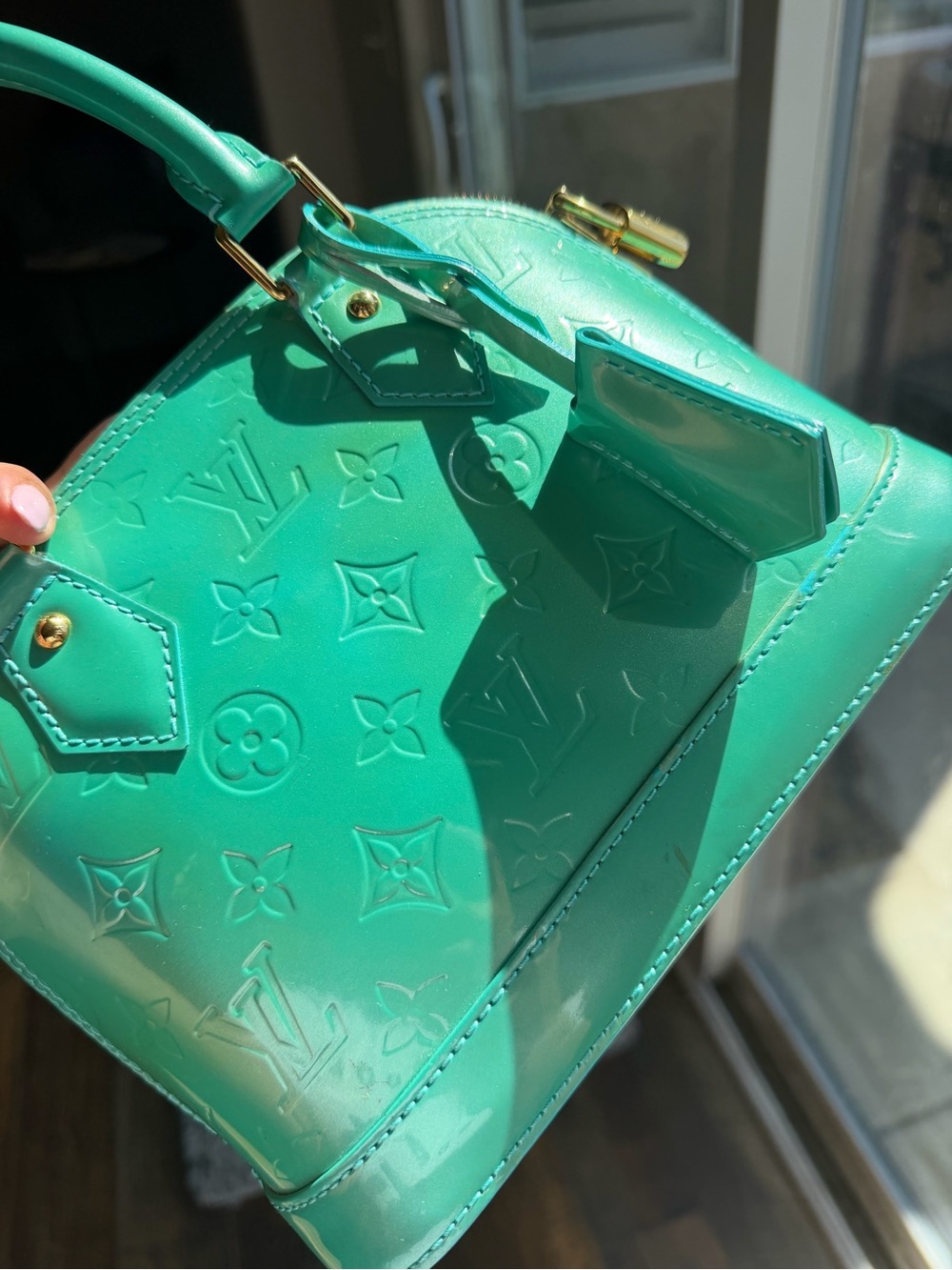 Louis Vuitton Vernis Alma BB Crossbody Bag in Blue Lagoon - Picture 12 of 16